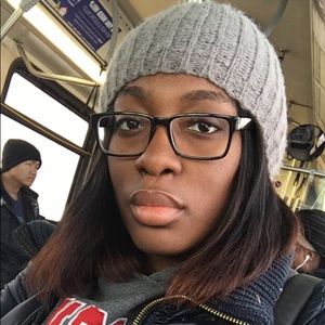 Meet your Posher, Courtney